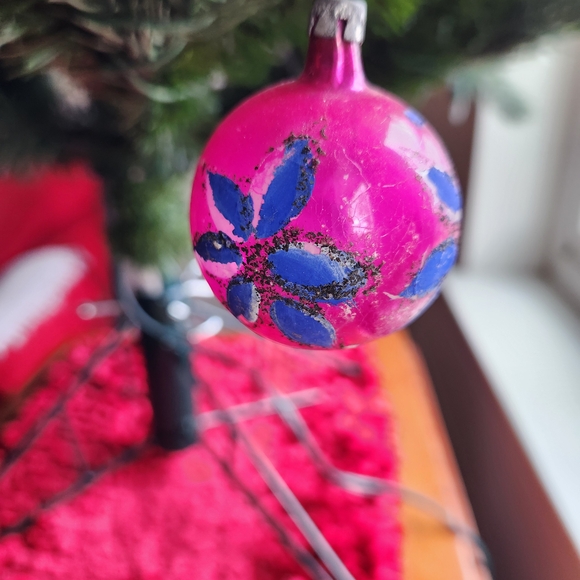 Vintage Glass Christmas Ornaments Set - Picture 7 of 9